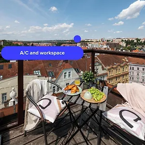 https://duplex-flat-in-nusle-by-prague-days.praguehotelsweb.com