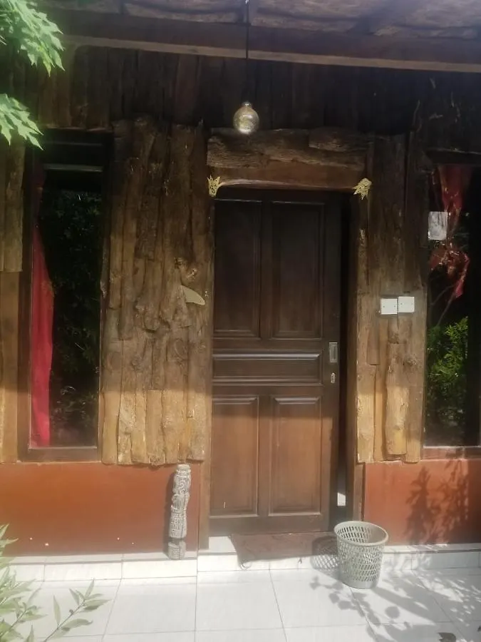 Made Roejas Homestay Uluwatu  Uluwatu (Bali)